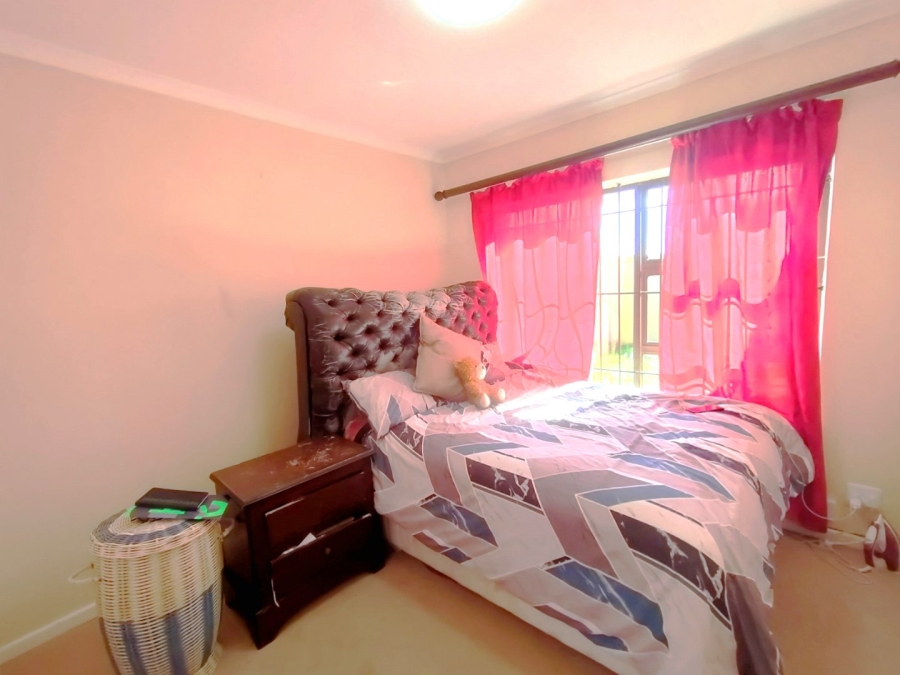  Bedroom Property for Sale in Bluewater Bay Eastern Cape